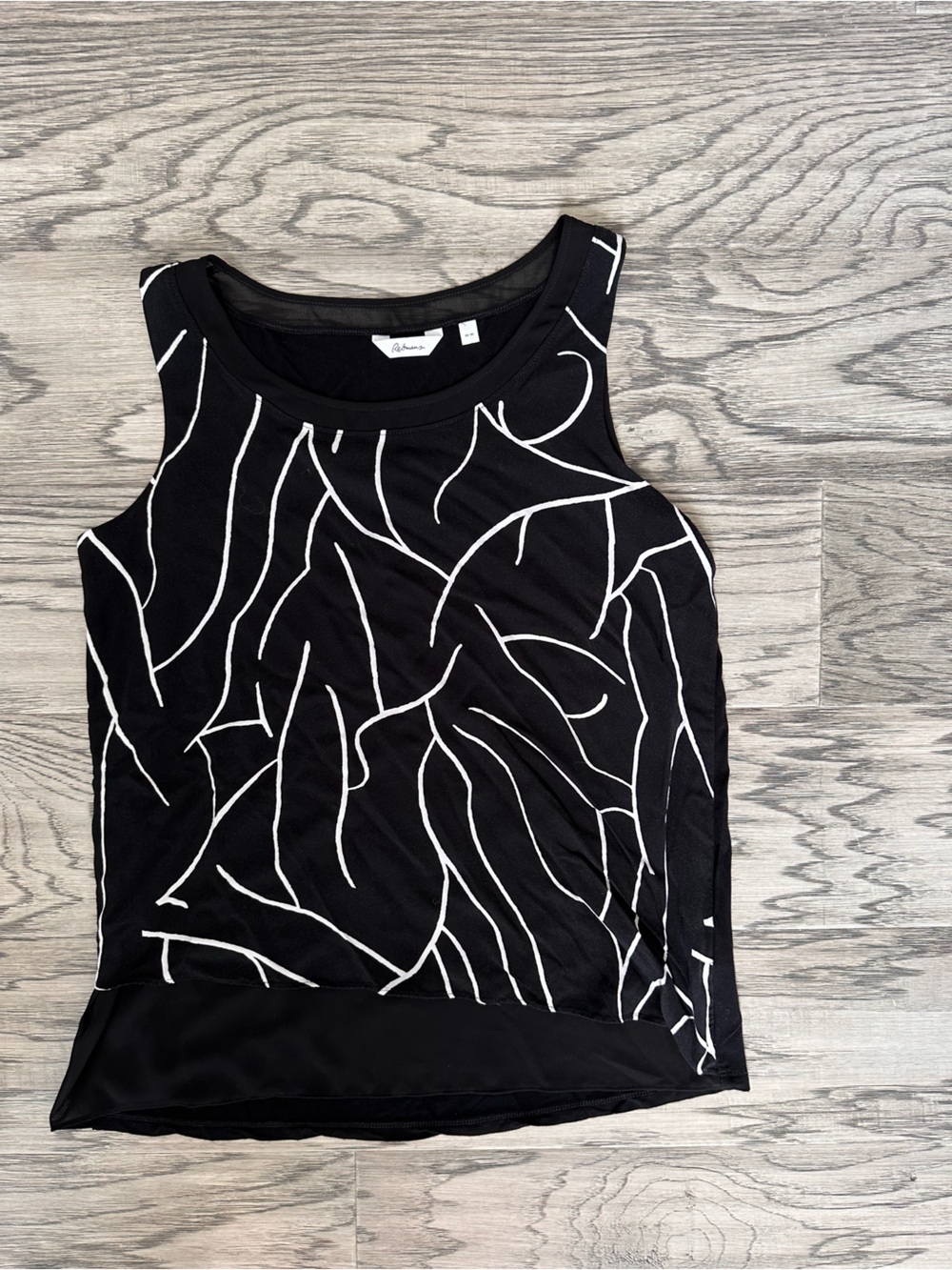 Reitmans Black Skirted Bottoms with White Abstract Lines